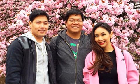 de Leon siblings in Japan