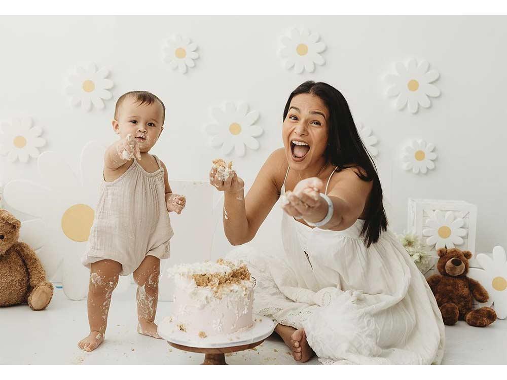 Cake-smash shoot
