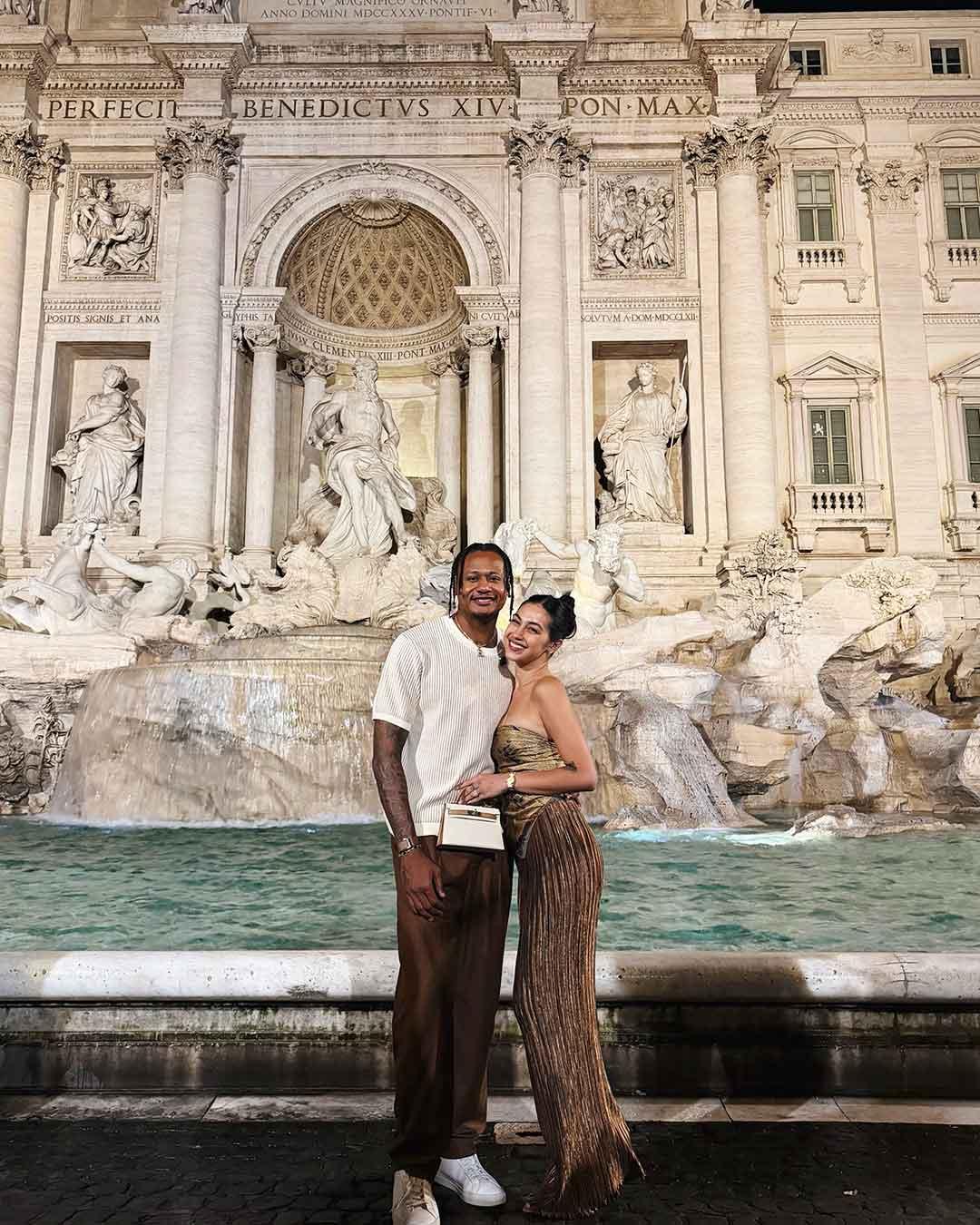 Trevi Fountain