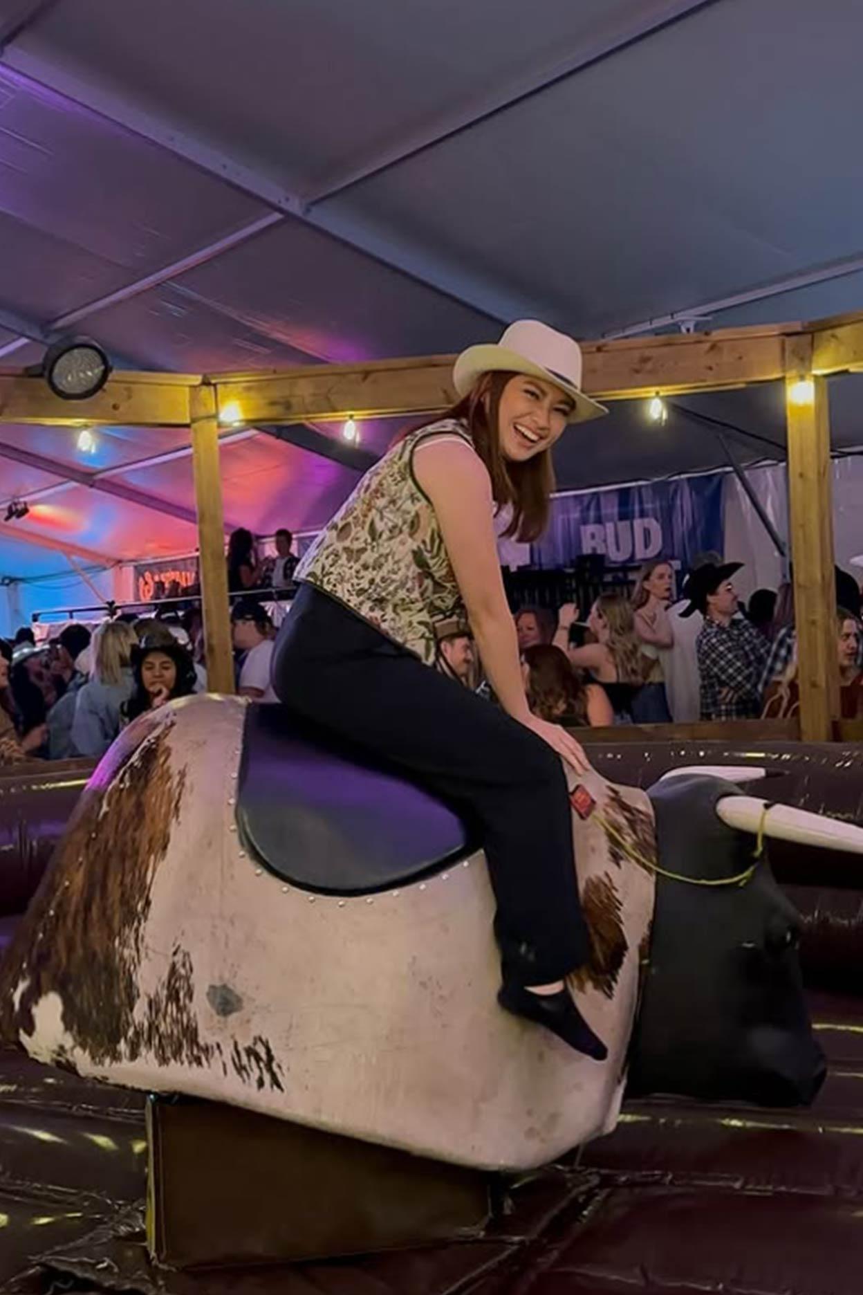Mechanical bull