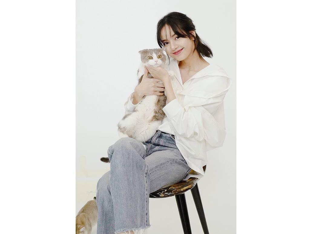 BLACKPINK's Lisa and Leo