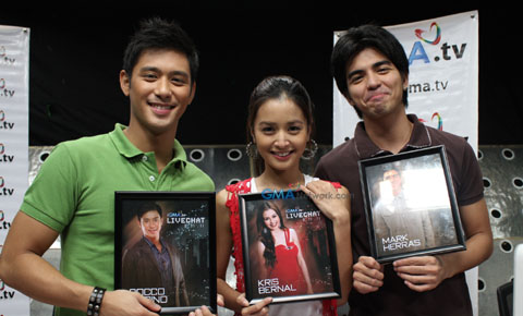 Certified live chatters!