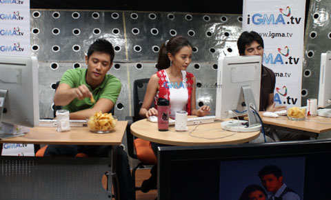 Rocco grabs a bite during their live chat