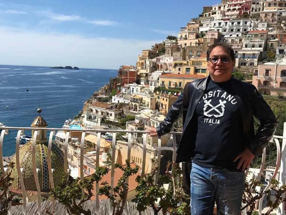 Joey at the Vertical City