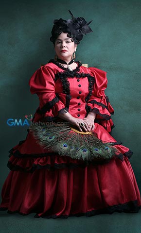 Travel back in time in 'Ilustrado'