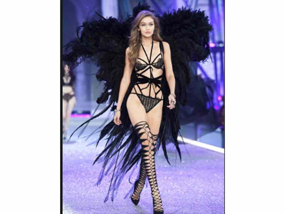   Victoria's Secret Model