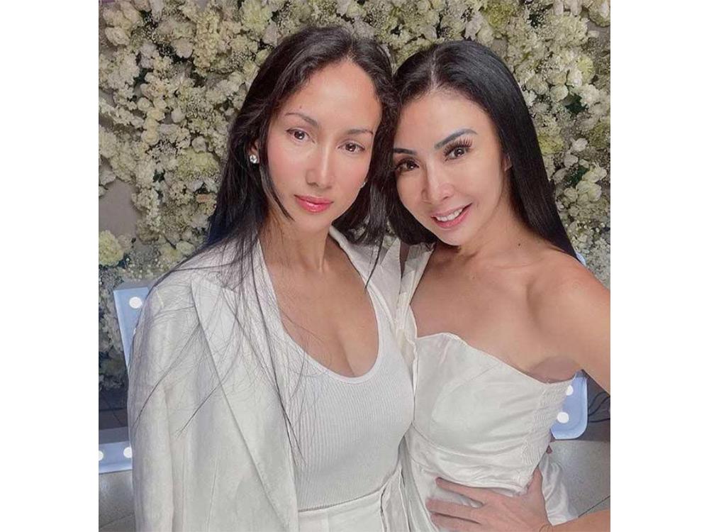 Ina Raymundo and Giselle Sanchez