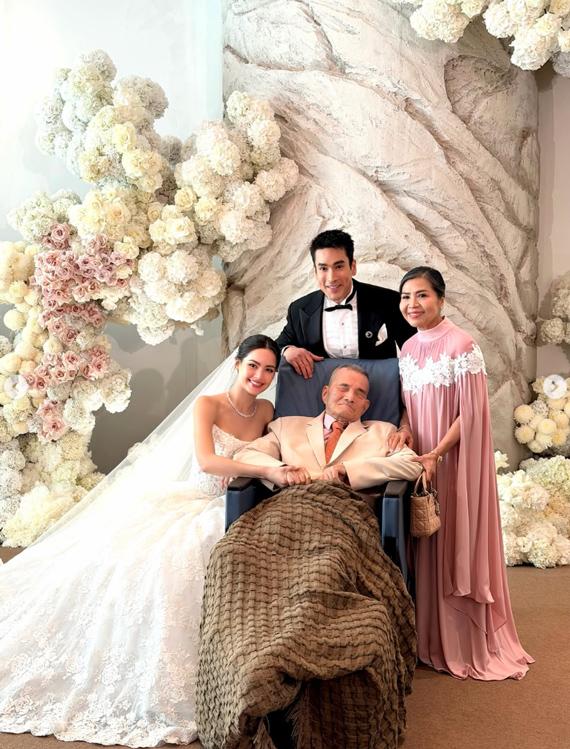 Nadech's parents