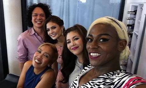 Lovi Poe and Kakai Bautista