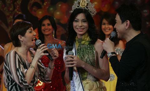 Walang Tulugan with The Master Showman