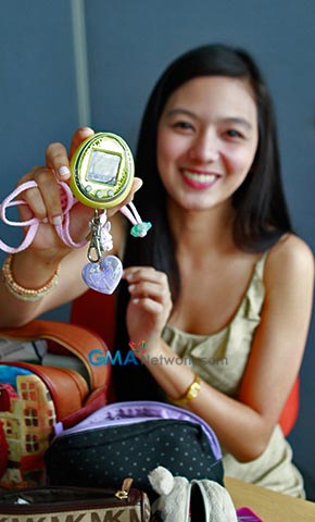 What's Inside Jennica Garcia's bag | GMA Entertainment