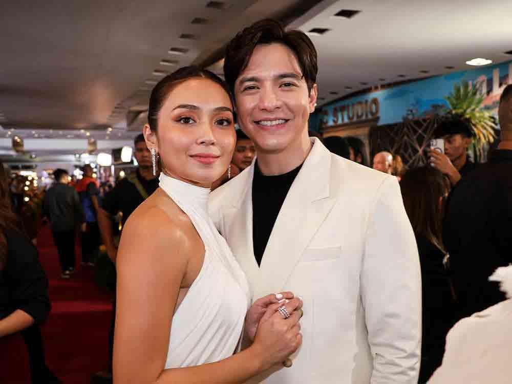 Kathryn Bernardo and Alden Richards 