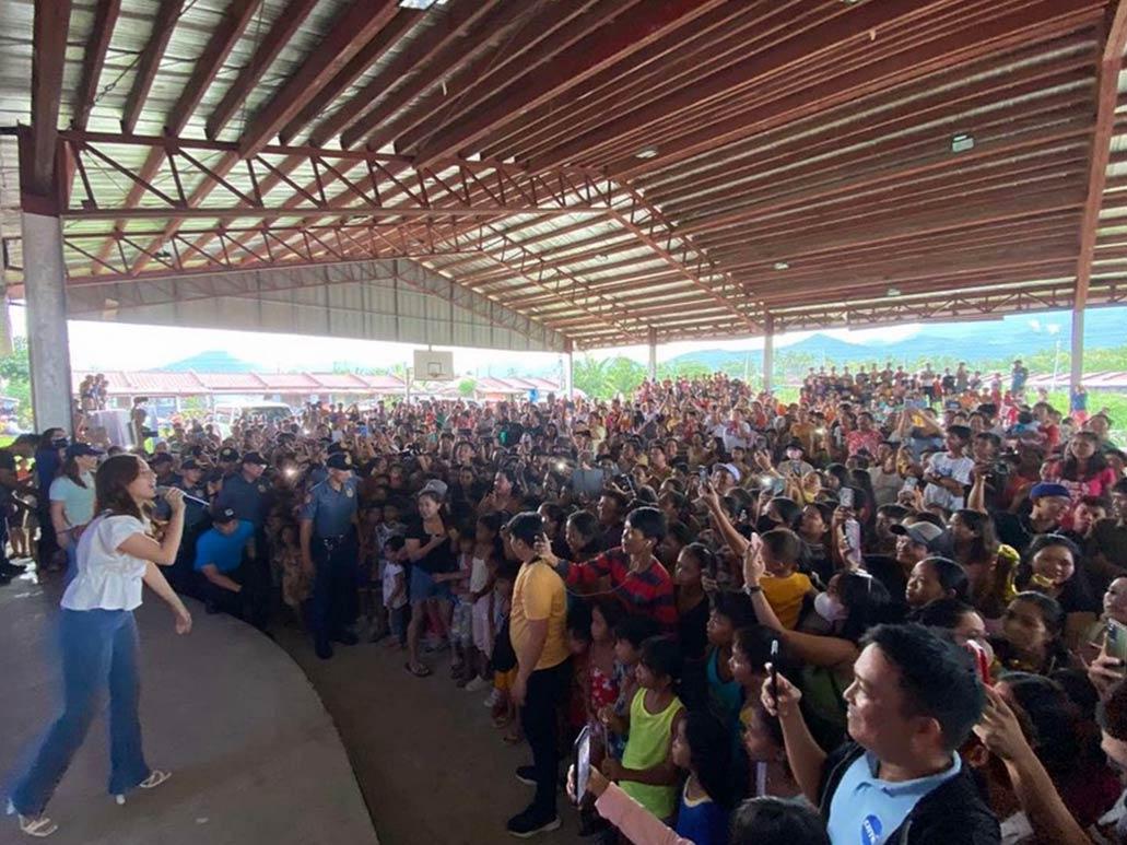 Para sa mga Taclobanon