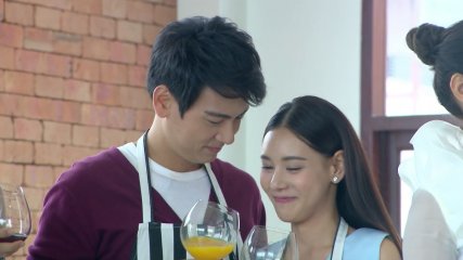 When I Marry A Stranger, Bom Phongsakon Tosuwan and Toon Pimpawee Kograbin