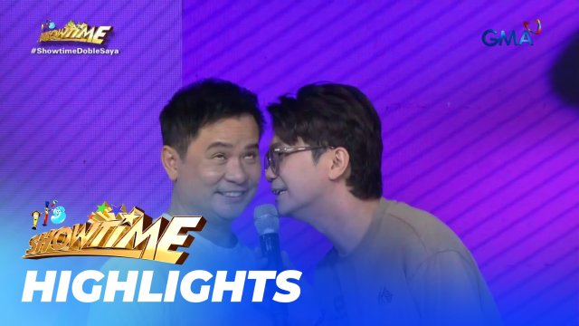 It's Showtime: Kuys Vhong at Ogie, ginaya ang pag-share ng mic nina Thor at Pia (Tawag Ng Tanghalan)