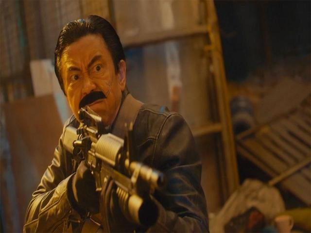 Walang Matigas na Pulis sa Matinik na Misis