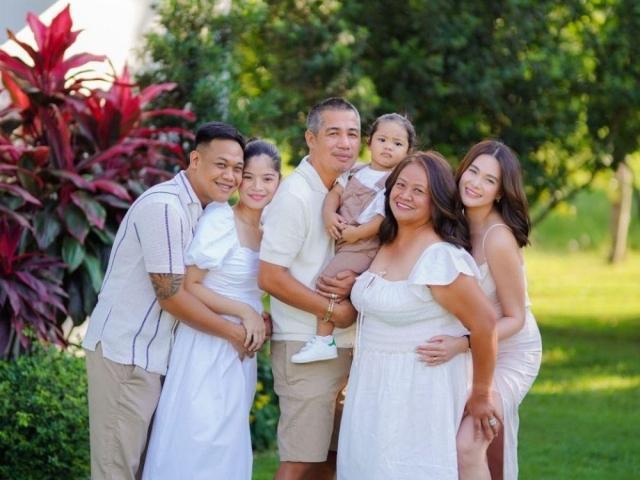 Bea Alonzo's family