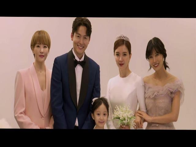 queen of masks characters