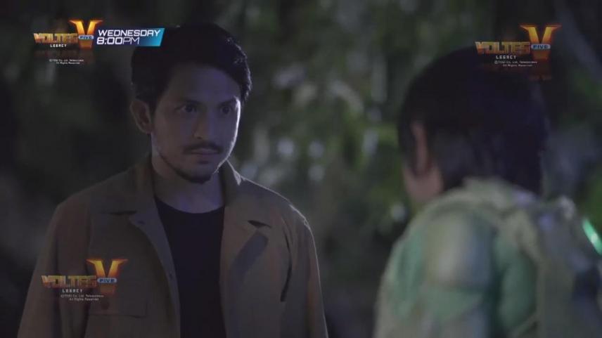 dennis trillo and raphael landicho in voltes v legacy