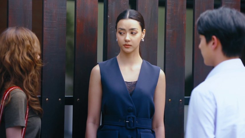 To the Moon and Back, Jarinporn Joonkiat