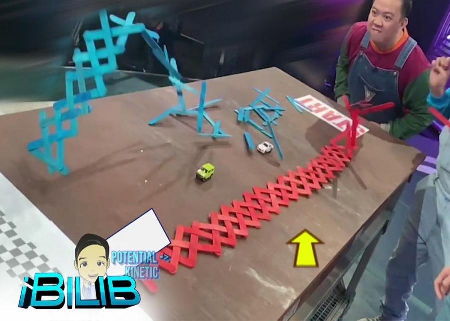 iBilib Mindblowing exploding popsicle sticks experiment! GMA
