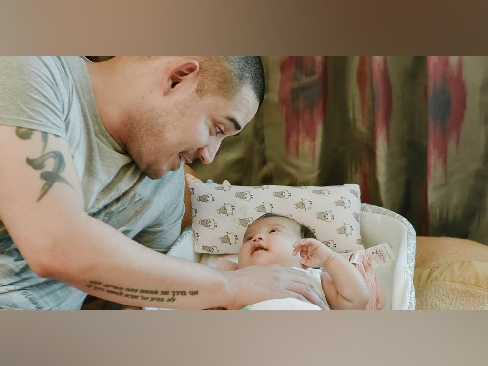 Paolo Contis and Baby Summer