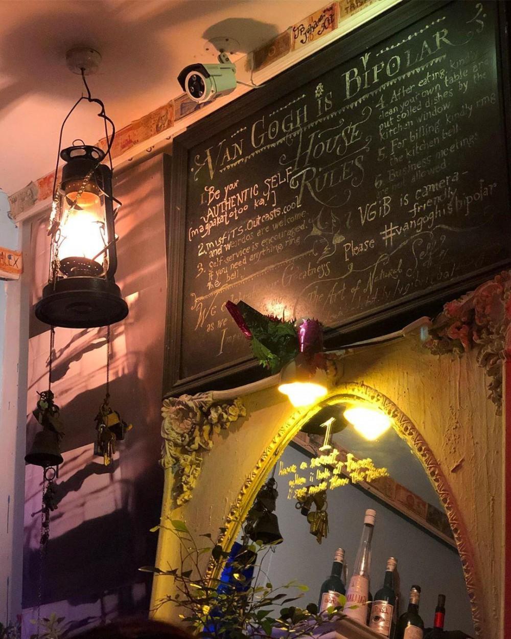 @laurenreidabook (IG)