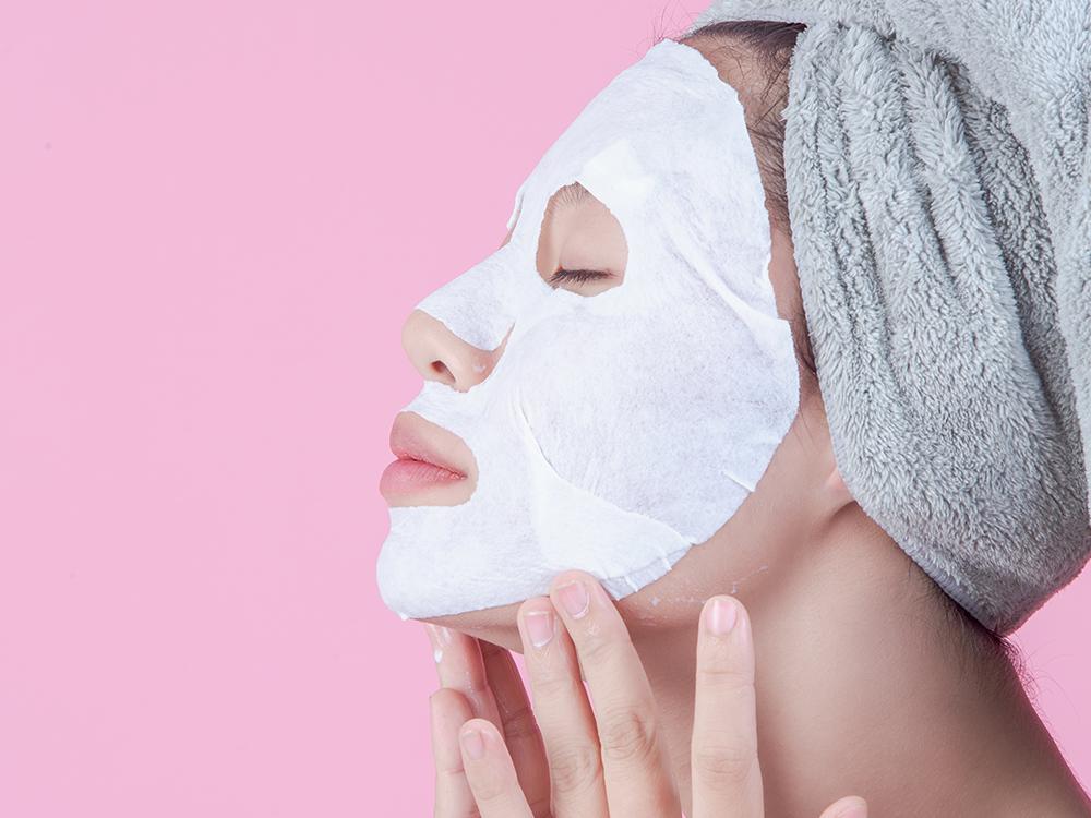 Face masks do's and don'ts for better skincare results / Image source: freepik.com/jcomp