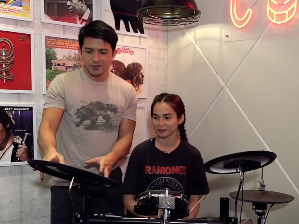 Dennis Trillo and Jennylyn Mercado