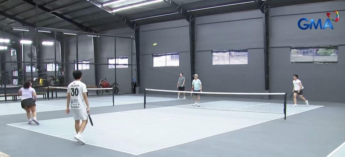 Sparkle artists friendly pickleball match