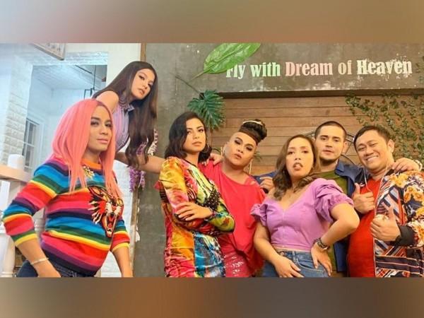 All-Out Sundays / Image Source: glaizaredux (IG)