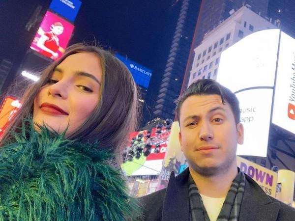 Lovi Poe and Montgomery Blencowe