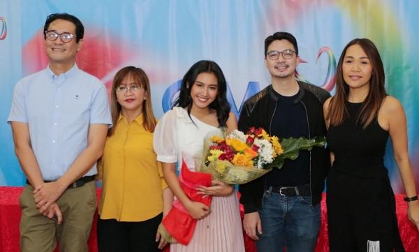 (L-R) Co-managers Hilarion Verzosa III and Silvia Malupeng, Thea Astley, GMA Artist Center Assistant Vice President and Head for Talent Imaging and Marketing Unit Simoun Ferrer, and Senior Talent Manager Joy Marcelo