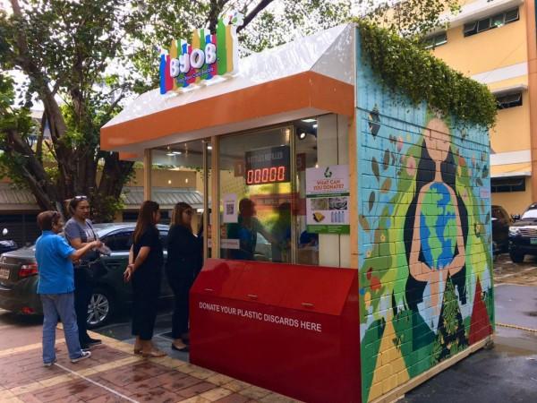 The Bring Your Own Bottle store in Quezon City / Source: Philippine Information Agency 