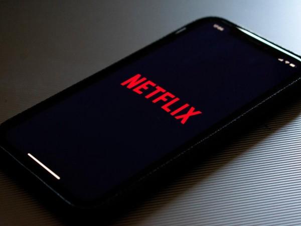 Photo By Kon Karampelas / Unsplash