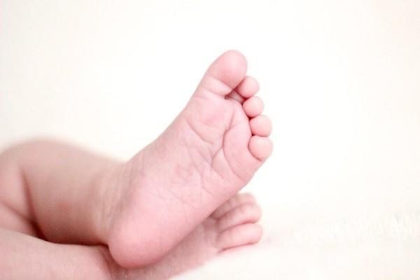 A child's feet
