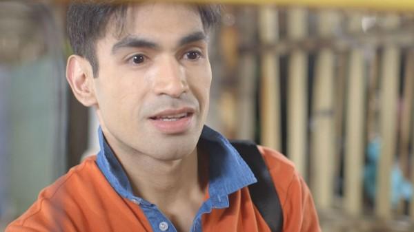 Gaganap naman si Carlos Agassi bilang isang talent manager