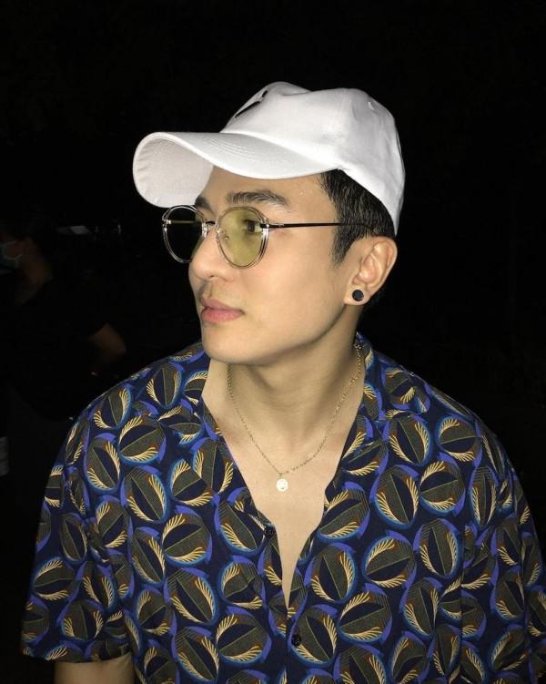 Jak Roberto as DJ Loonyo