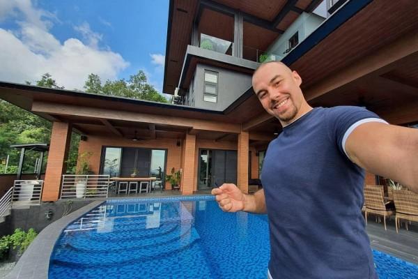 The Kramer family in their dream mansion