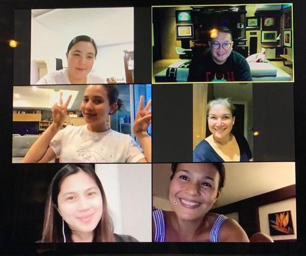 Direk Mark Reyes with the original Sanggres