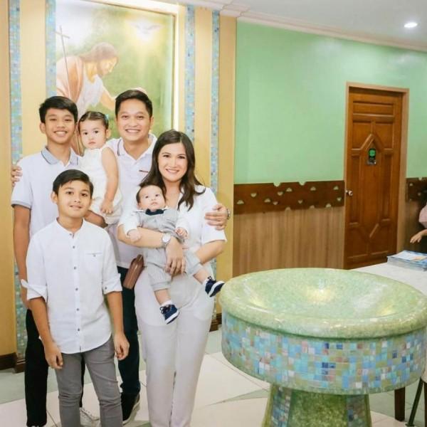 Camille Prats and VJ Yambao family