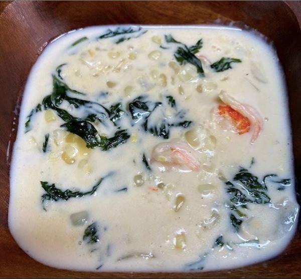 Cheesy Seafood Suam na Mais
