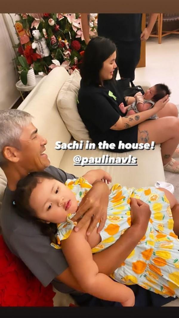 Baby Tali with Vic Sotto and baby Sachi with Paulina Sotto Llanes