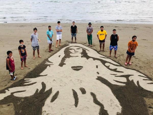 Blessed Mary sand art 