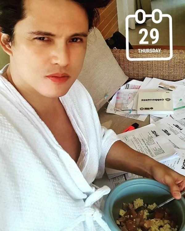 Zoren Legaspi at the lockin taping of Bilangin ang Bituin sa Langit