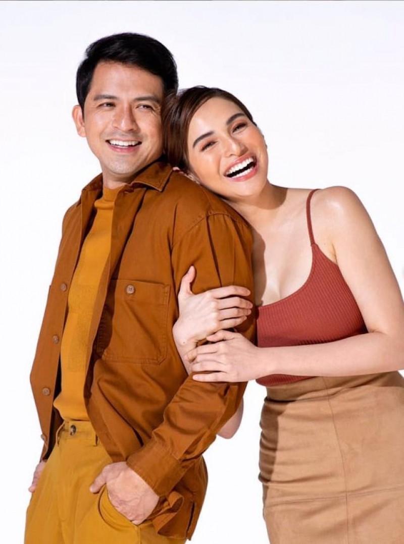 Dennis Trillo and Jennylyn Mercado