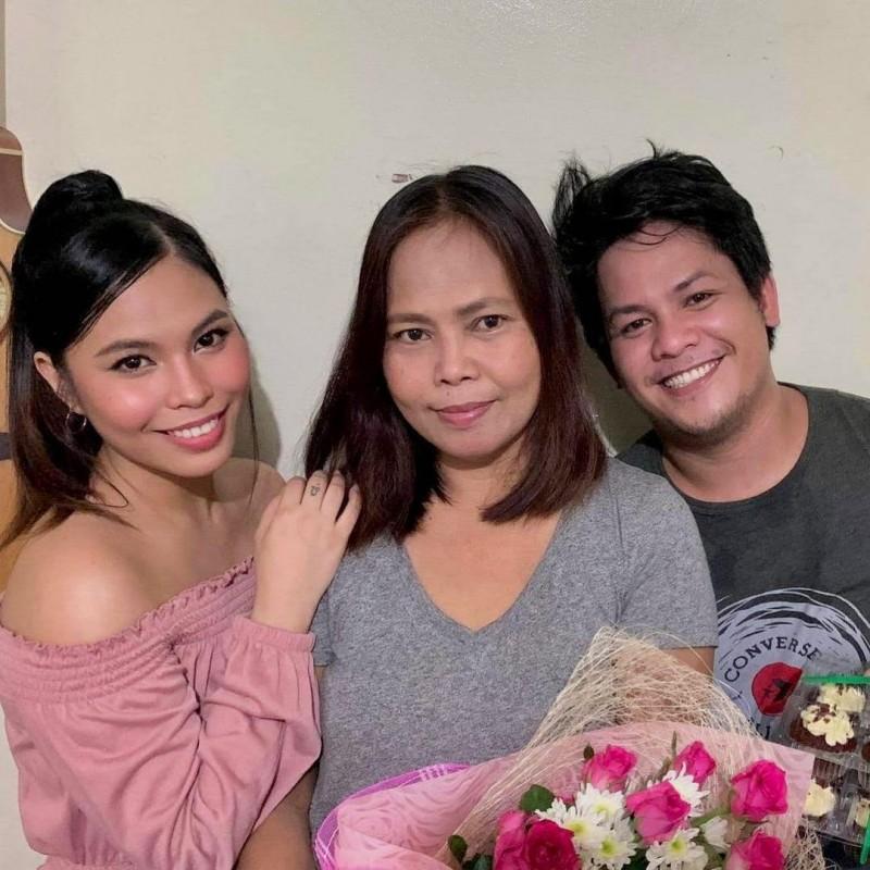 Hannah Precillas and Joanna Precillas