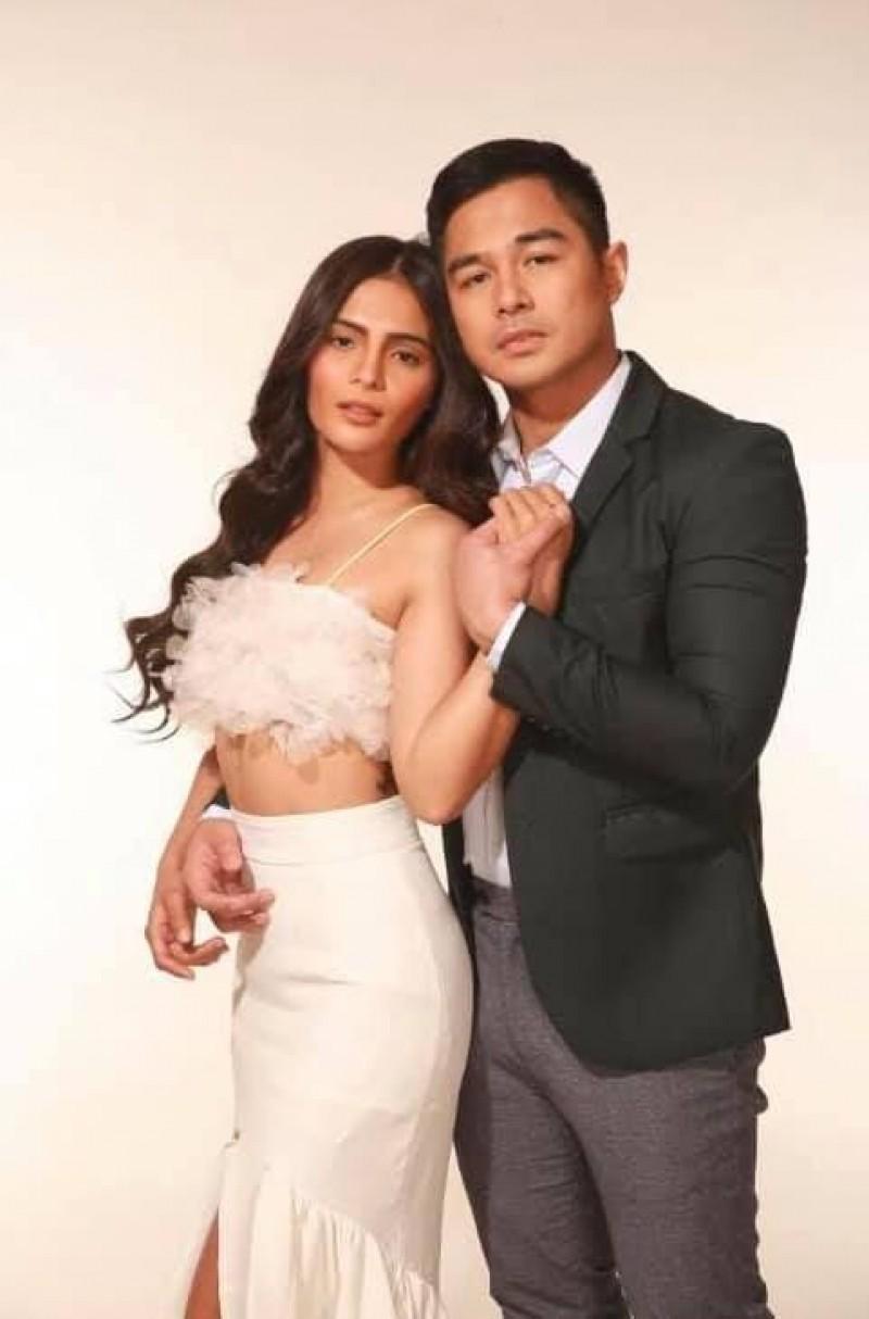 Lovi Poe at Benjamin Alves