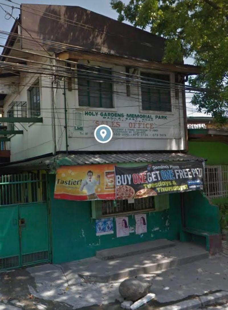 Before and after photos of the sari sari store turned into a cafe