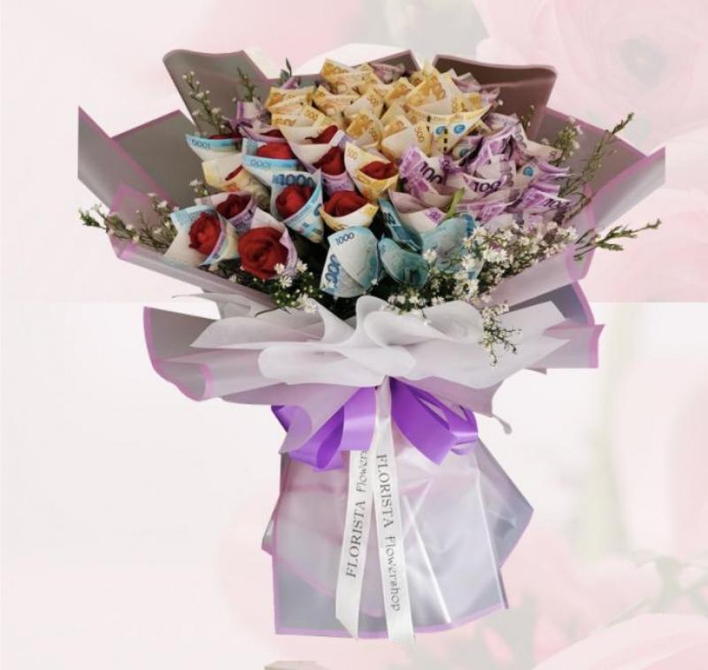 Roses and money  Money bouquet, Money flowers, Creative money gifts